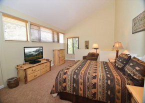 St Anton Courtyard View 2-Bedroom Condo with full kitchen Mammoth Lakes